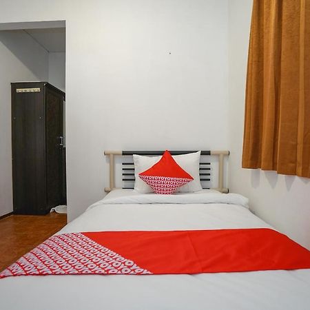 Super Oyo 1844 Bravo Residence Pangkal Pinang Dış mekan fotoğraf