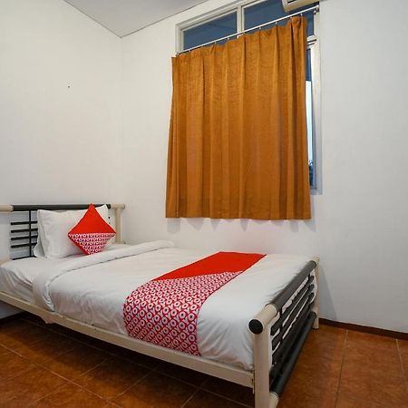 Super Oyo 1844 Bravo Residence Pangkal Pinang Dış mekan fotoğraf