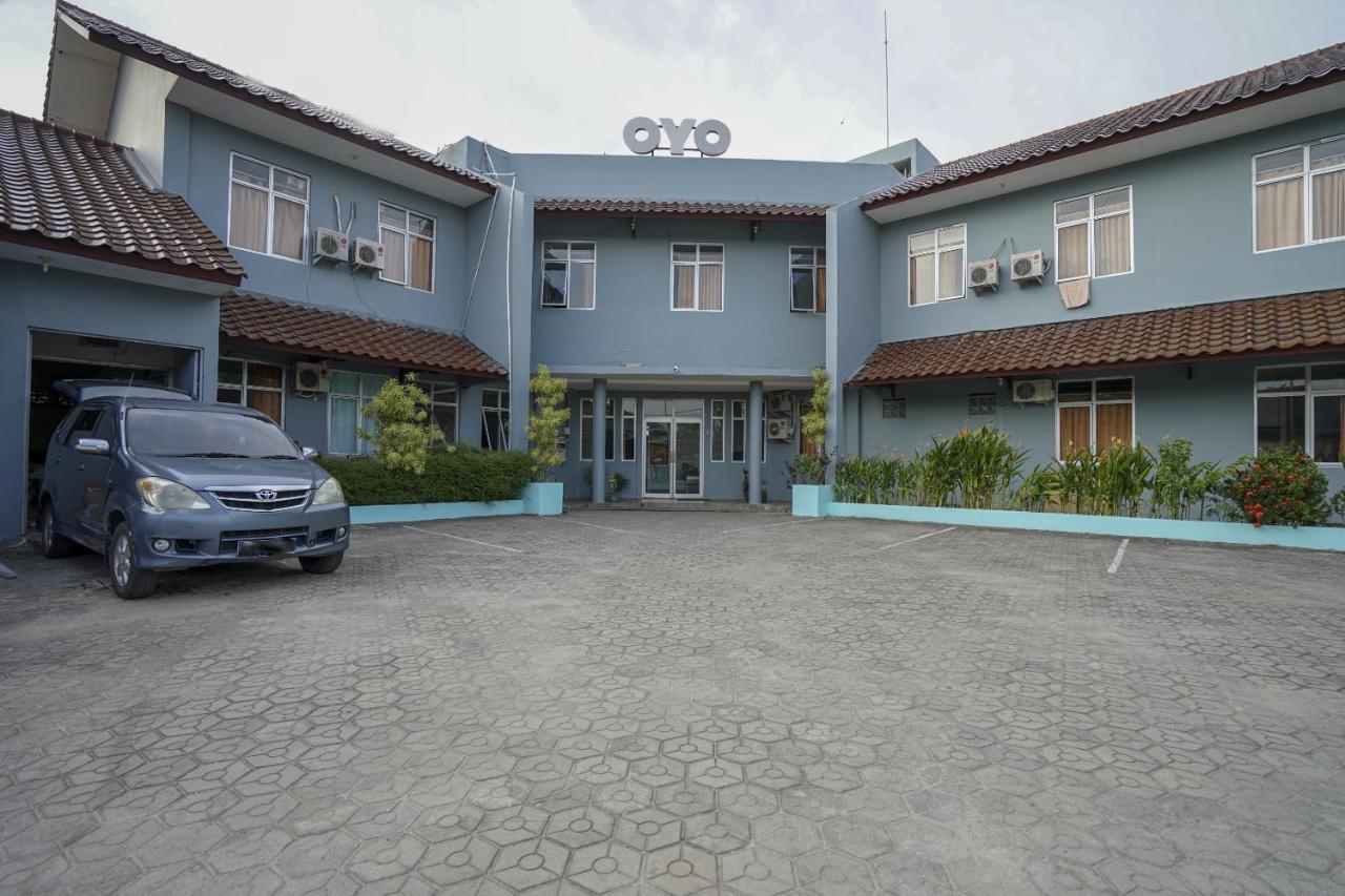 Super Oyo 1844 Bravo Residence Pangkal Pinang Dış mekan fotoğraf