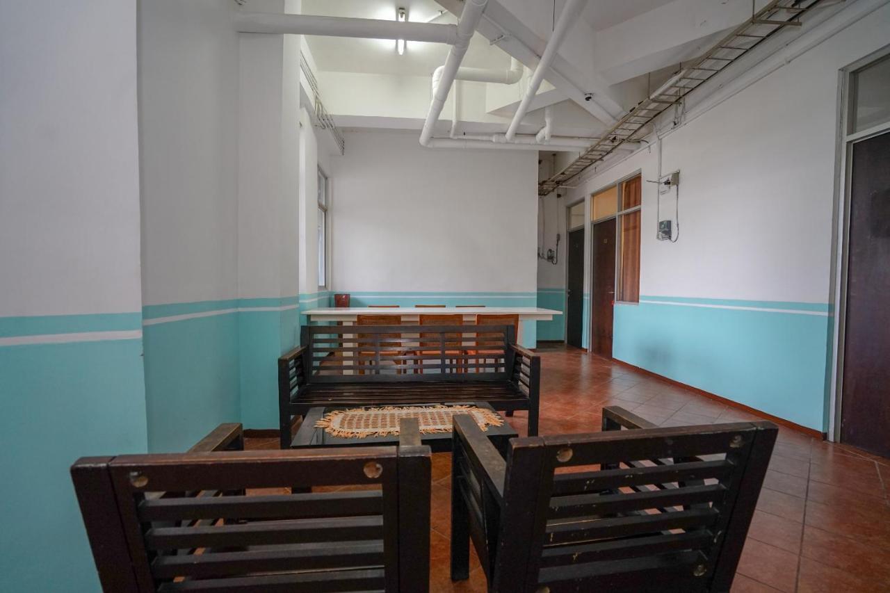 Super Oyo 1844 Bravo Residence Pangkal Pinang Dış mekan fotoğraf