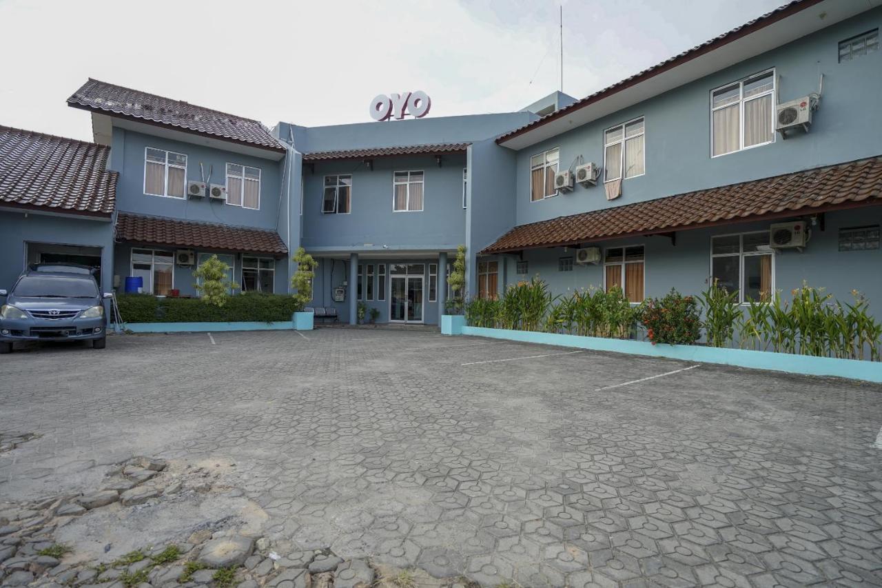 Super Oyo 1844 Bravo Residence Pangkal Pinang Dış mekan fotoğraf