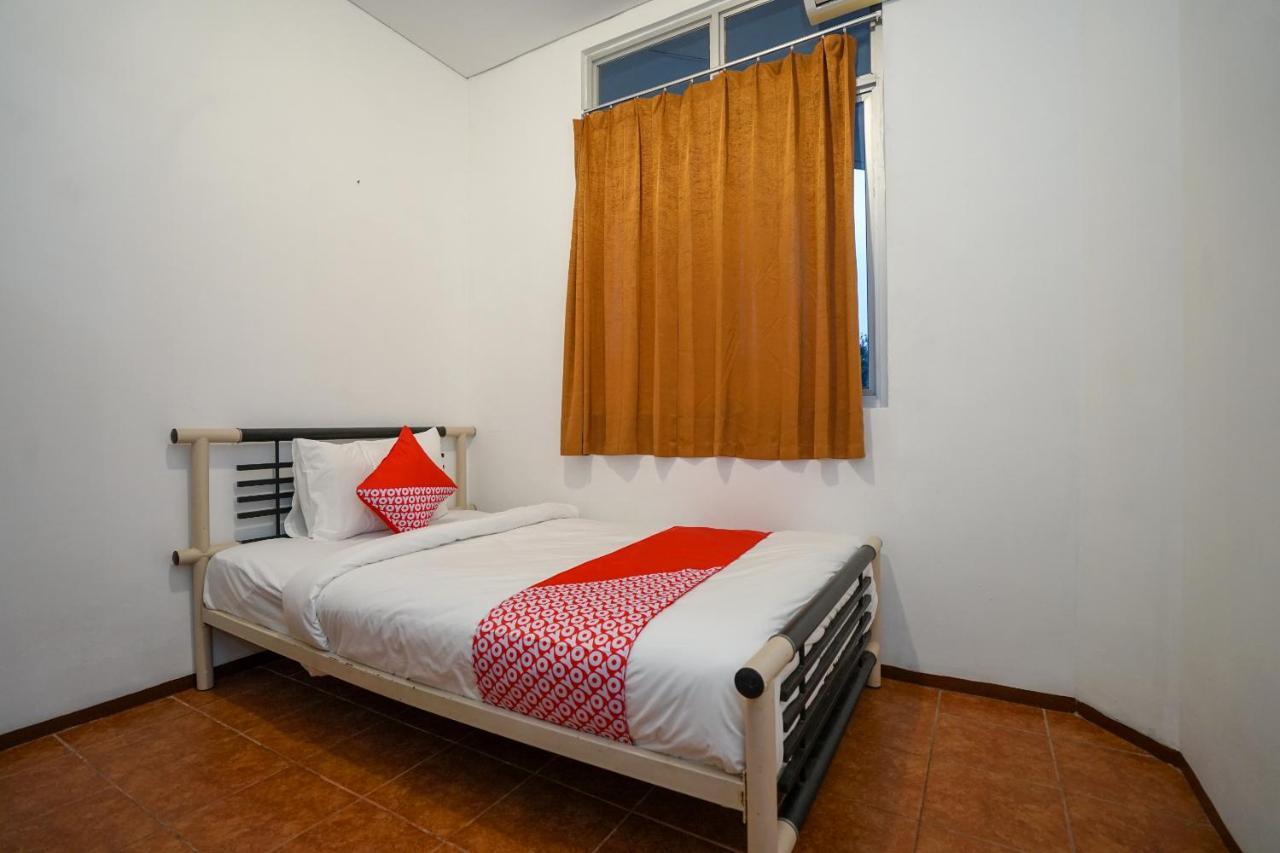 Super Oyo 1844 Bravo Residence Pangkal Pinang Dış mekan fotoğraf