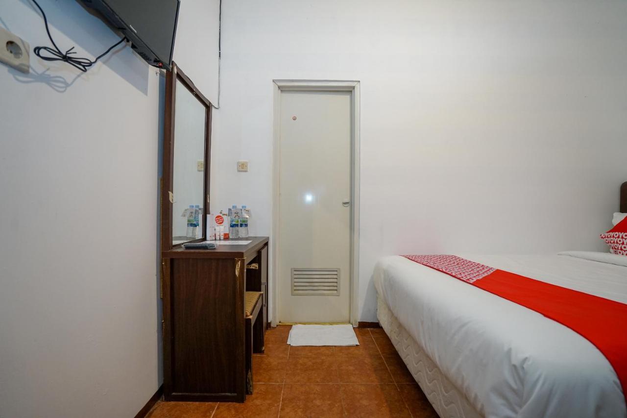 Super Oyo 1844 Bravo Residence Pangkal Pinang Dış mekan fotoğraf